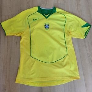 04-06 Brazil Nike Jersey - Size Medium
